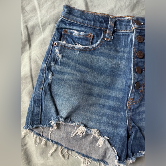 A&F High Rise Mom Short Button Fly Blue Distressed 24 (00) - Picture 4 of 11